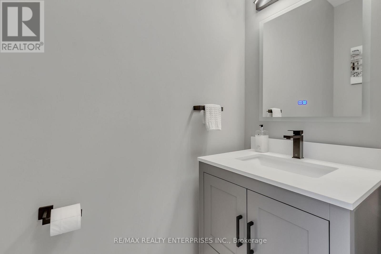 3260 Respond Road, Mississauga, ON - Indoor Photo Showing Bathroom
