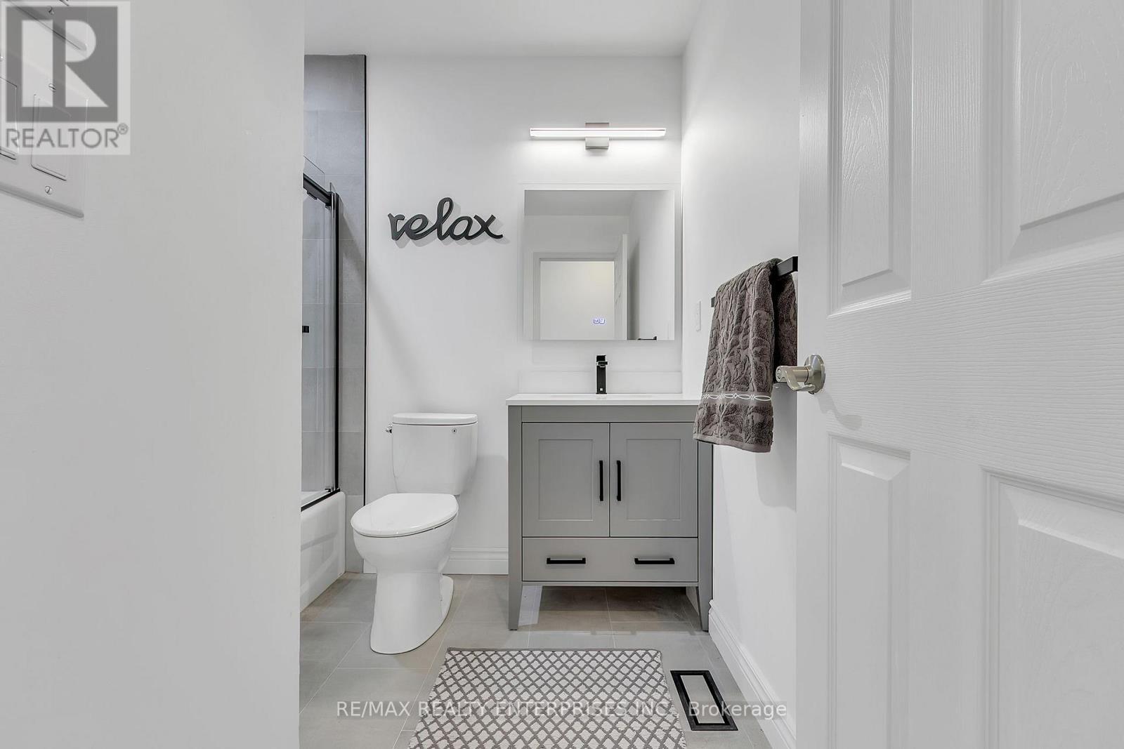 3260 Respond Road, Mississauga, ON - Indoor Photo Showing Bathroom