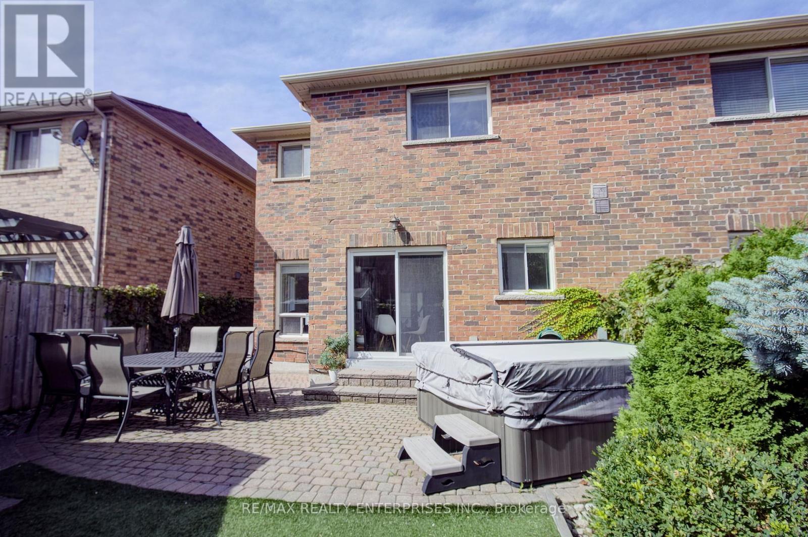 3260 Respond Road, Mississauga, ON - Outdoor With Exterior