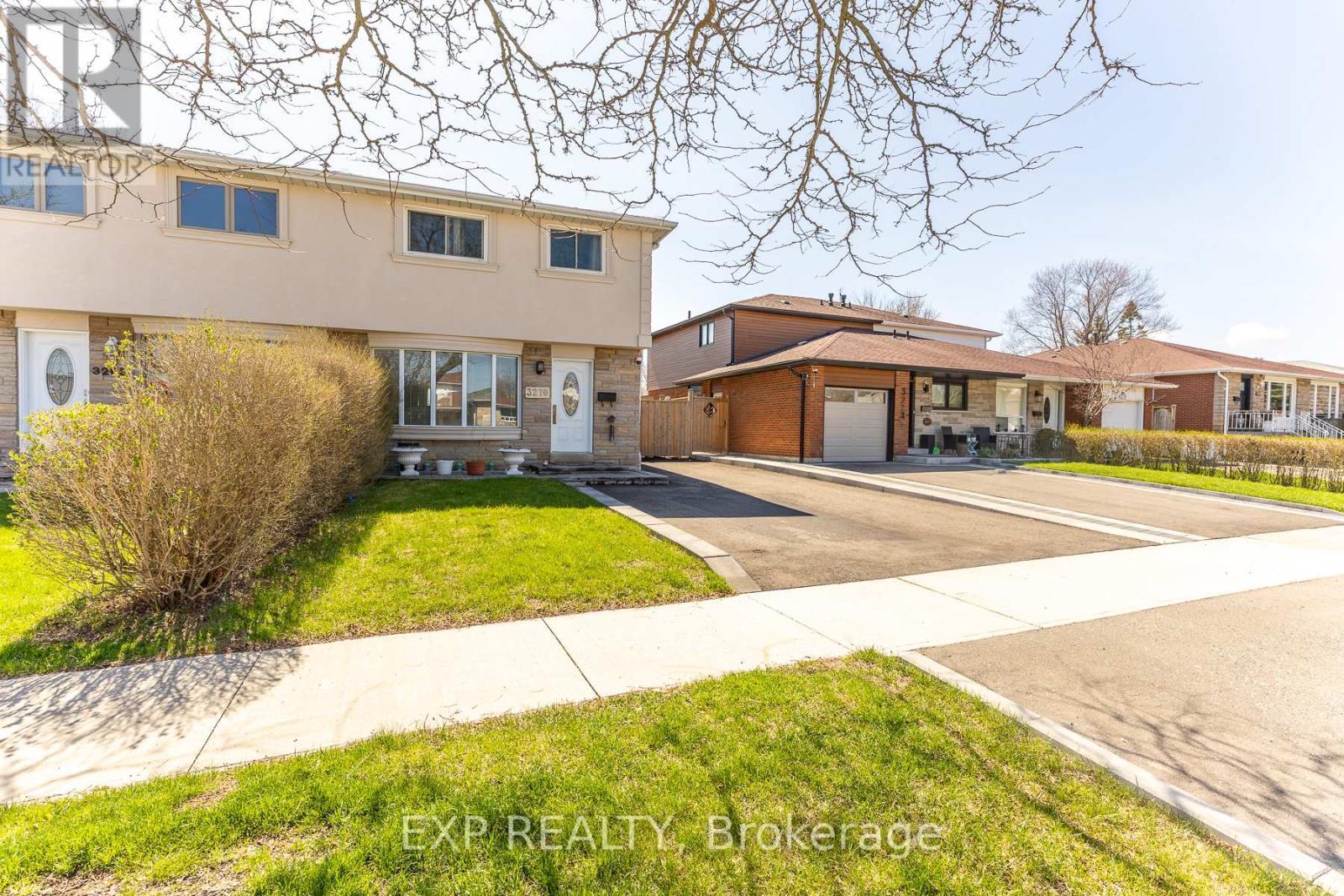 3270 Klaiman Drive, Mississauga, ON - Outdoor
