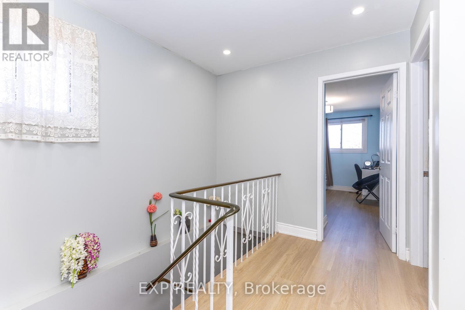 3270 Klaiman Drive, Mississauga, ON - Indoor Photo Showing Other Room