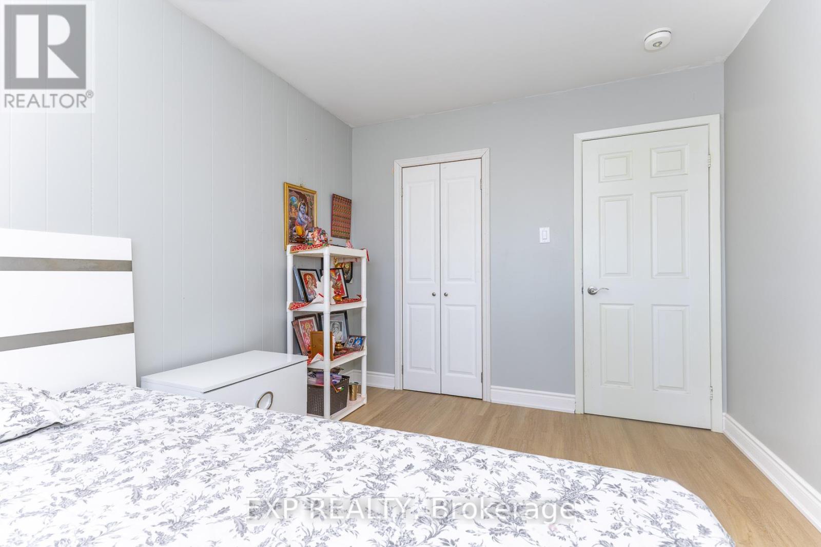 3270 Klaiman Drive, Mississauga, ON - Indoor Photo Showing Bedroom