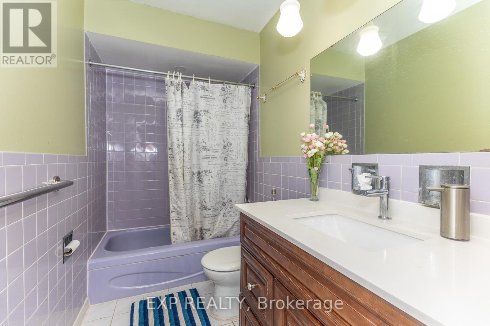 3270 Klaiman Drive, Mississauga, ON - Indoor Photo Showing Bathroom
