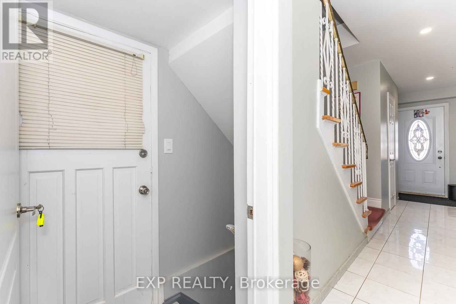 3270 Klaiman Drive, Mississauga, ON - Indoor Photo Showing Other Room