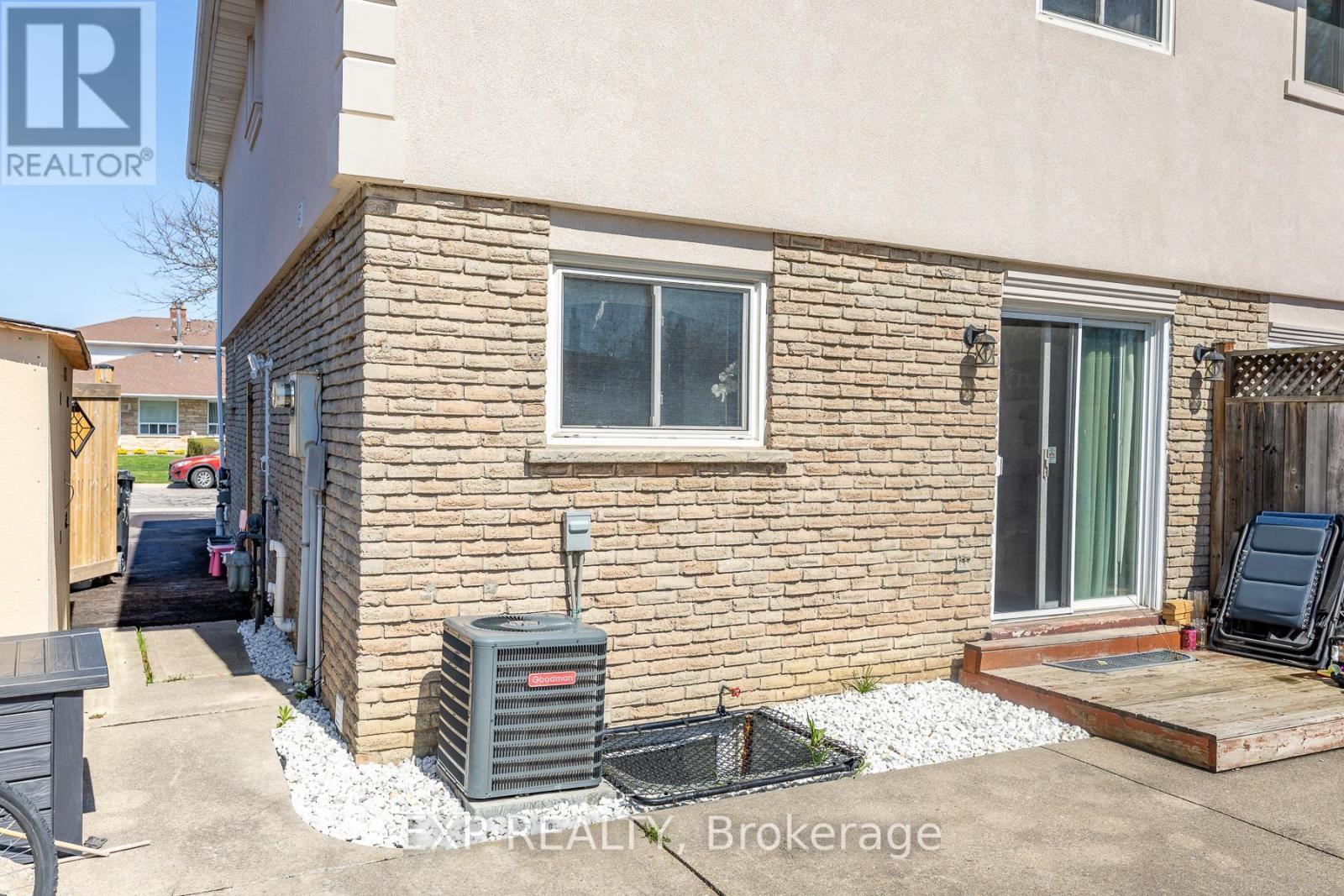 3270 Klaiman Drive, Mississauga, ON - Outdoor With Exterior