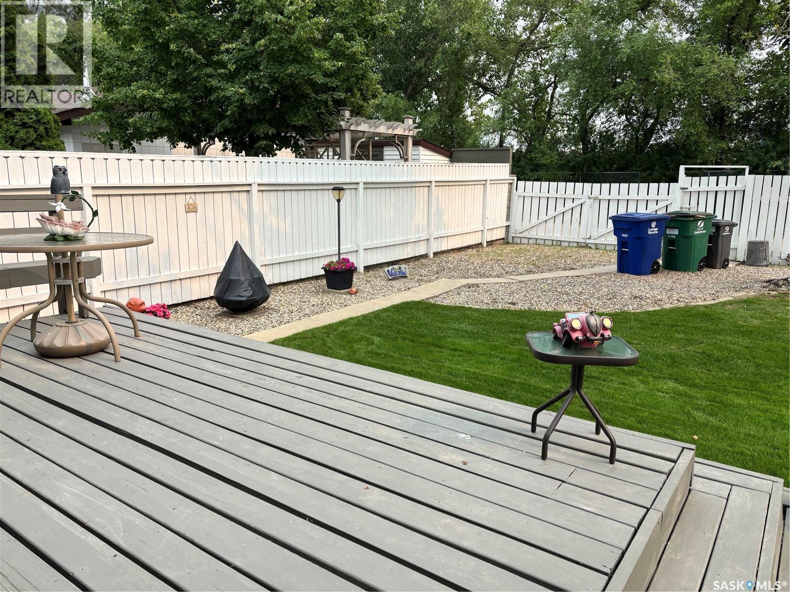 68 Deborah Crescent, Saskatoon, SK - Outdoor