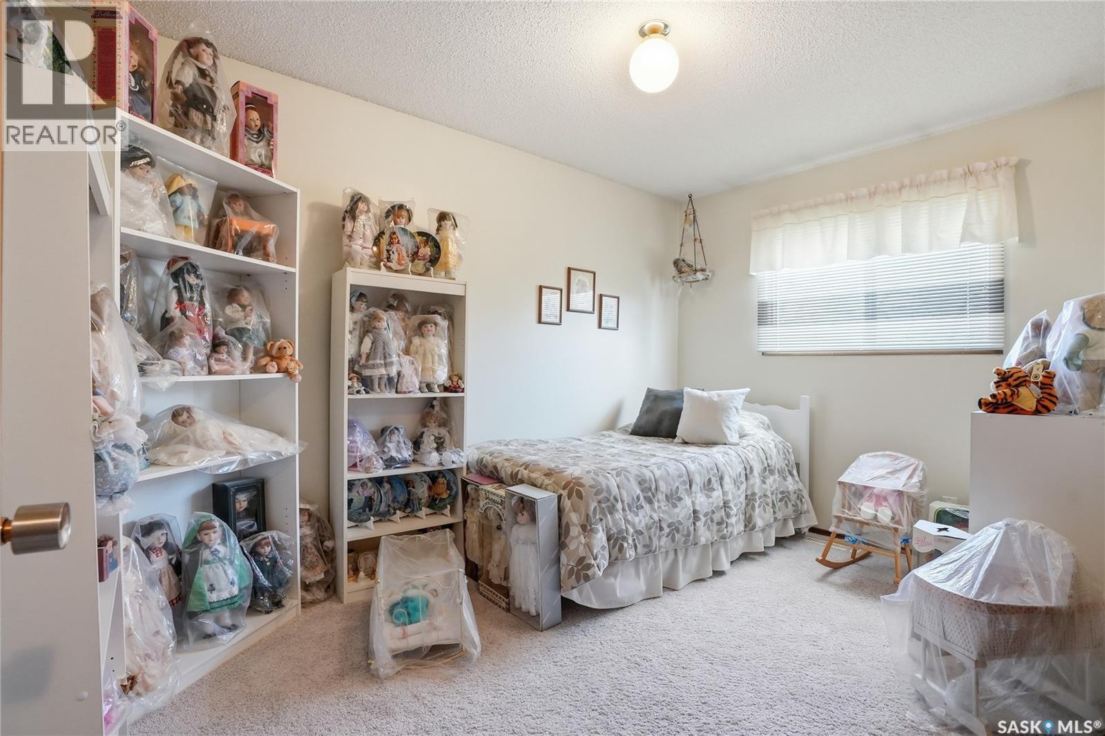 68 Deborah Crescent, Saskatoon, SK - Indoor Photo Showing Bedroom