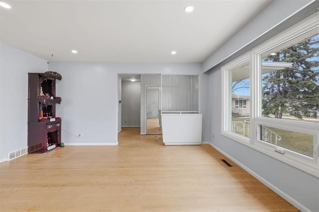 17 Durham Bay, Winnipeg, MB