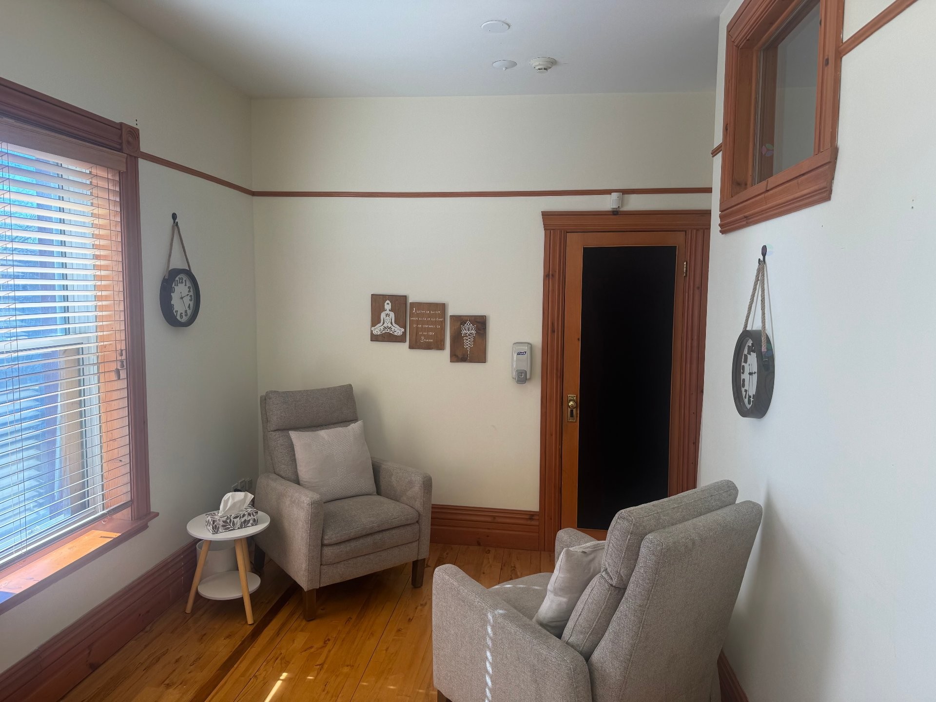 Office - 202-228 Rue Ste-Marie, La Prairie, QC - Indoor