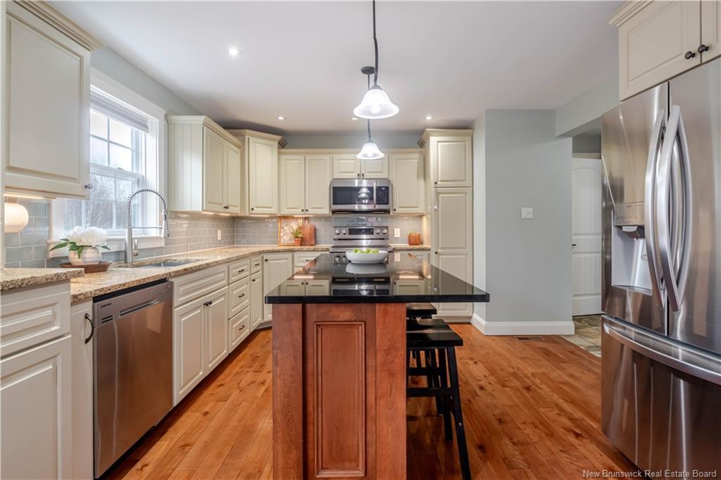 34 Mavis Crt, Fredericton, NB