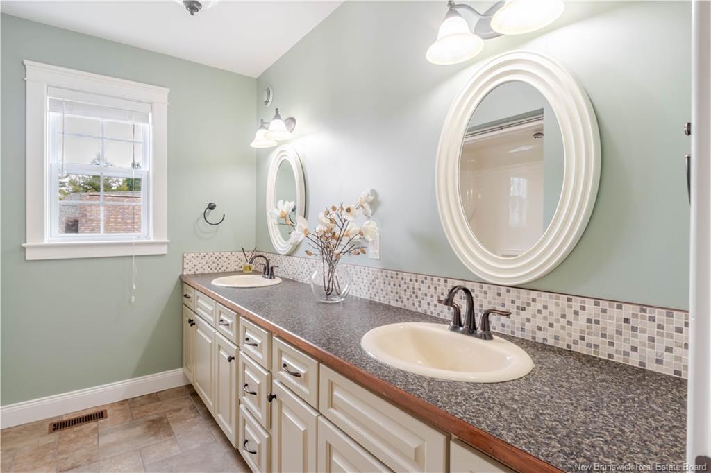 34 Mavis Crt, Fredericton, NB