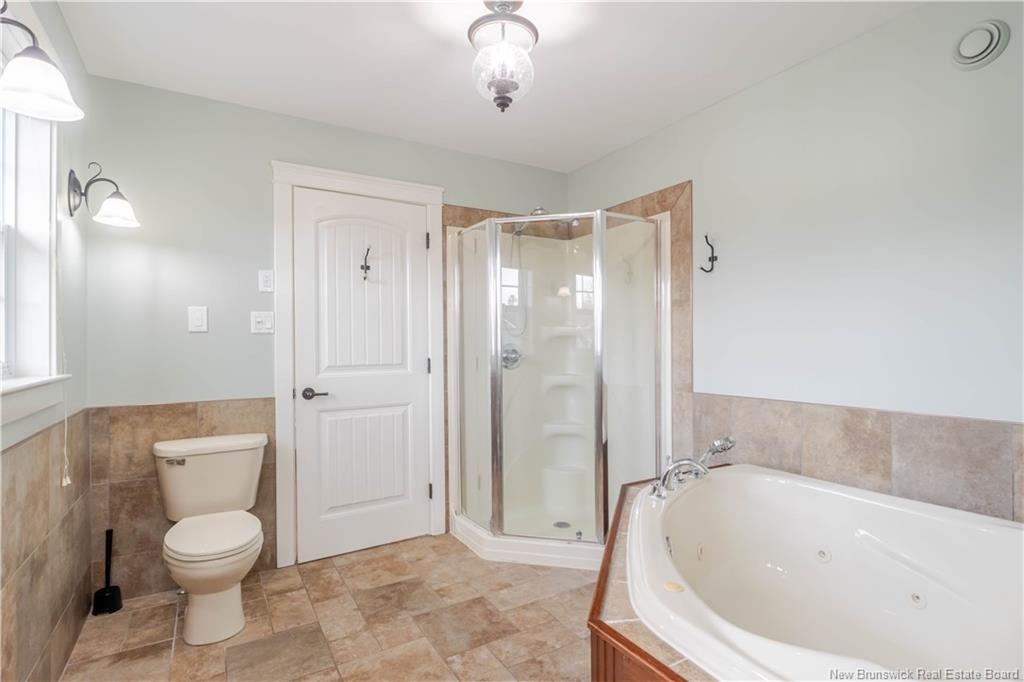 34 Mavis Crt, Fredericton, NB