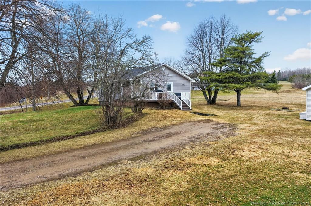 1 Golf Course Rd, Petitcodiac, NB