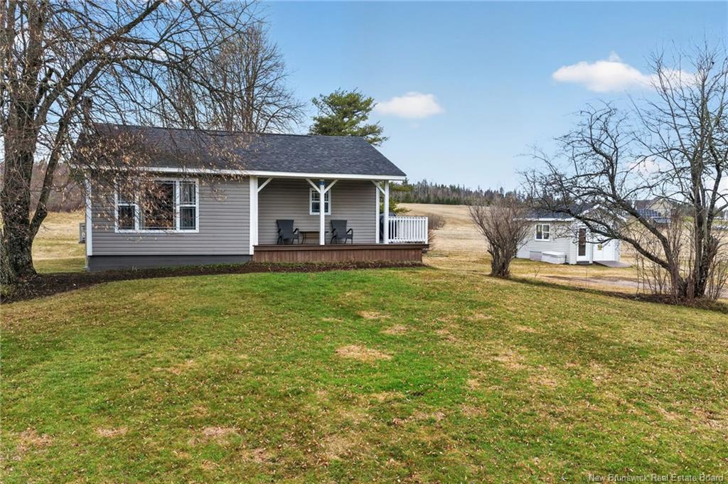 1 Golf Course Rd, Petitcodiac, NB