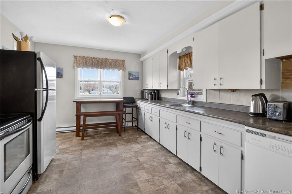 1 Golf Course Rd, Petitcodiac, NB