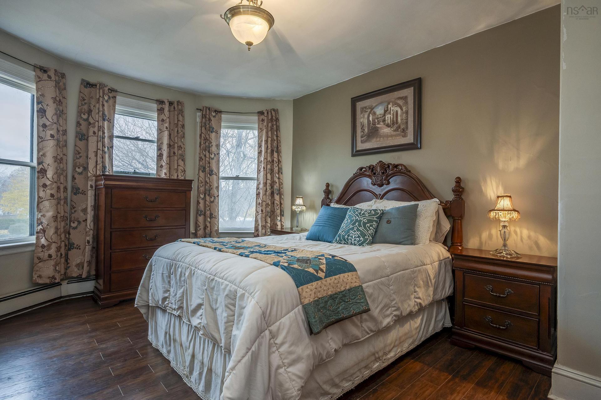 10251 Highway 1, Paradise, NS
