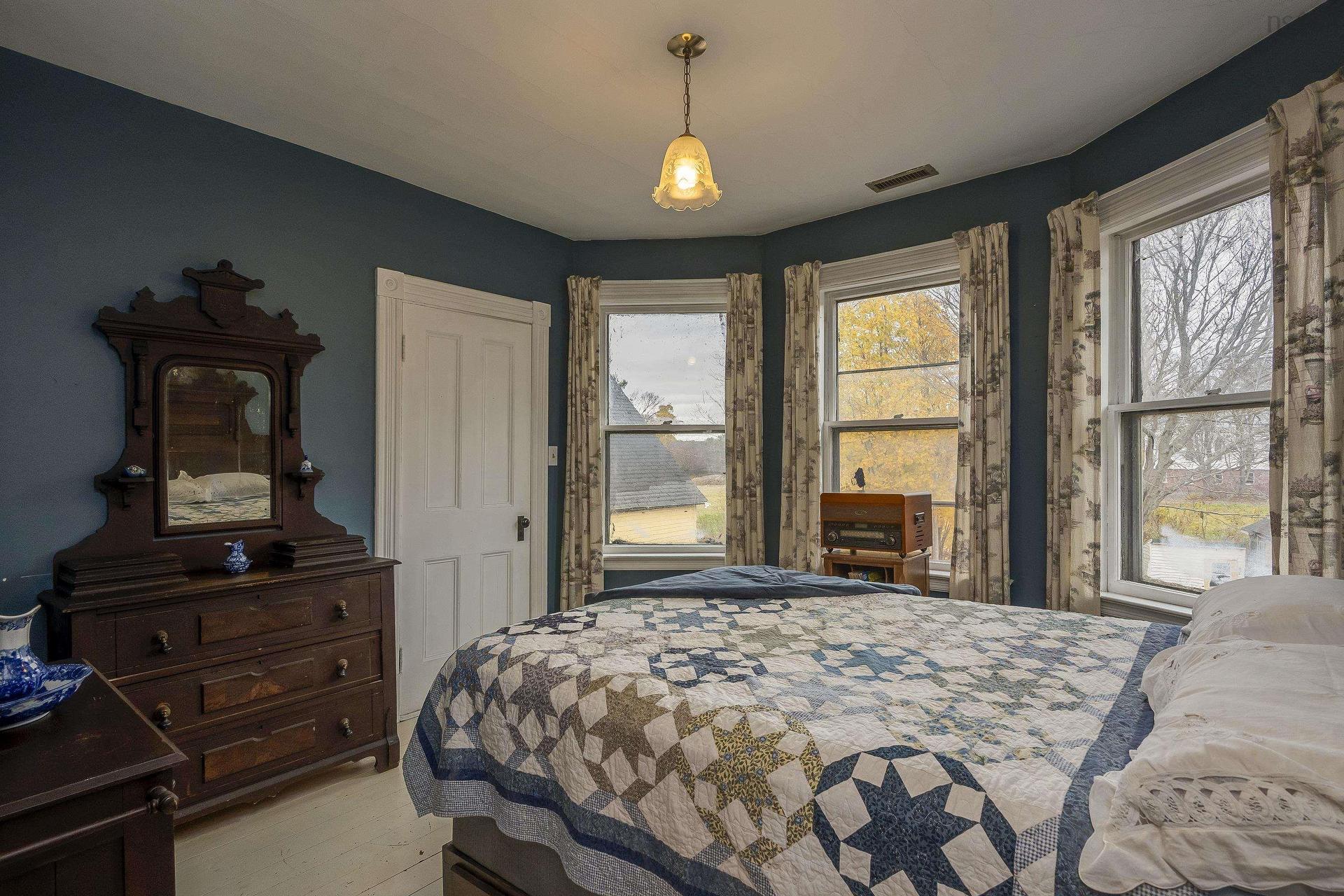 10251 Highway 1, Paradise, NS