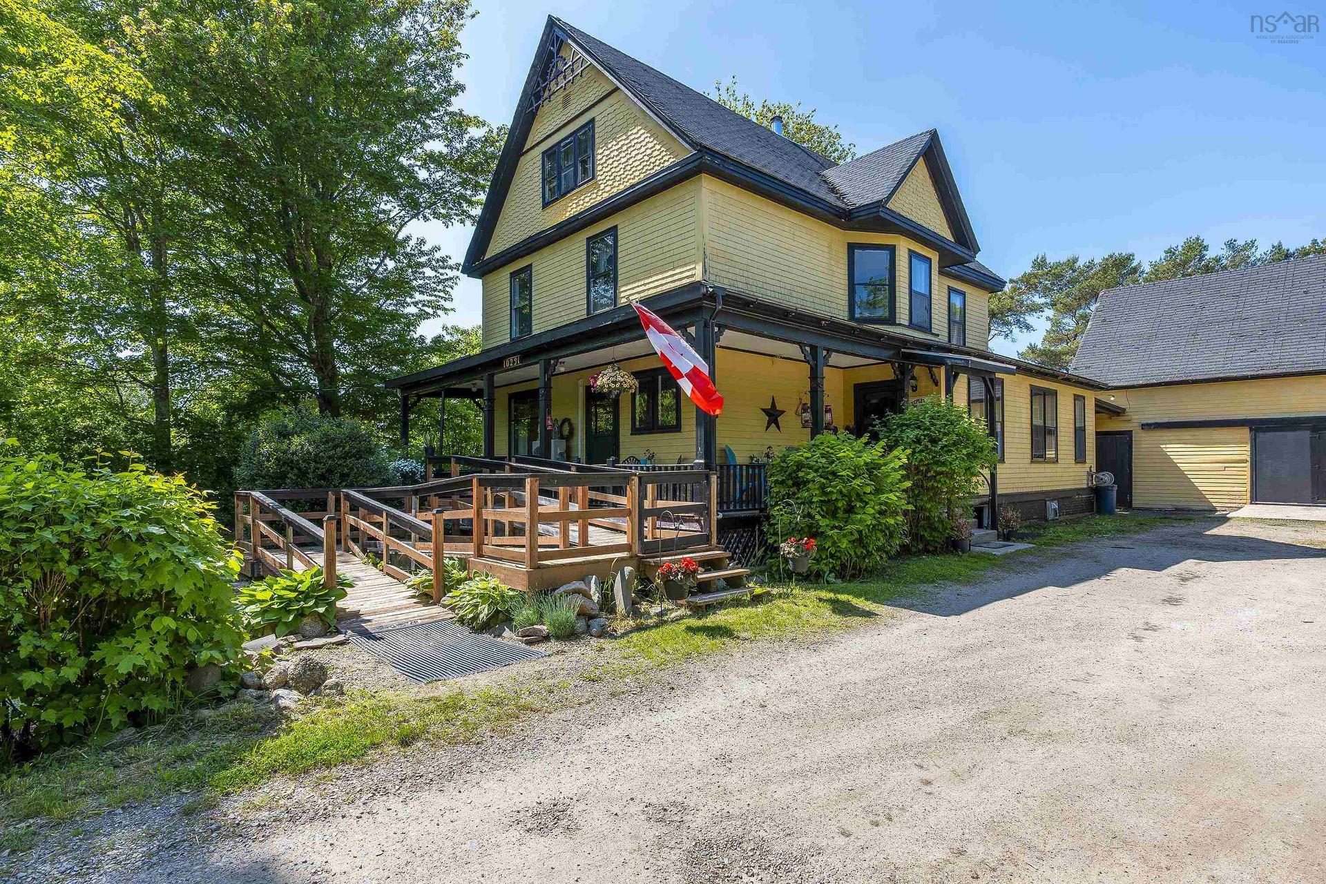 10251 Highway 1, Paradise, NS