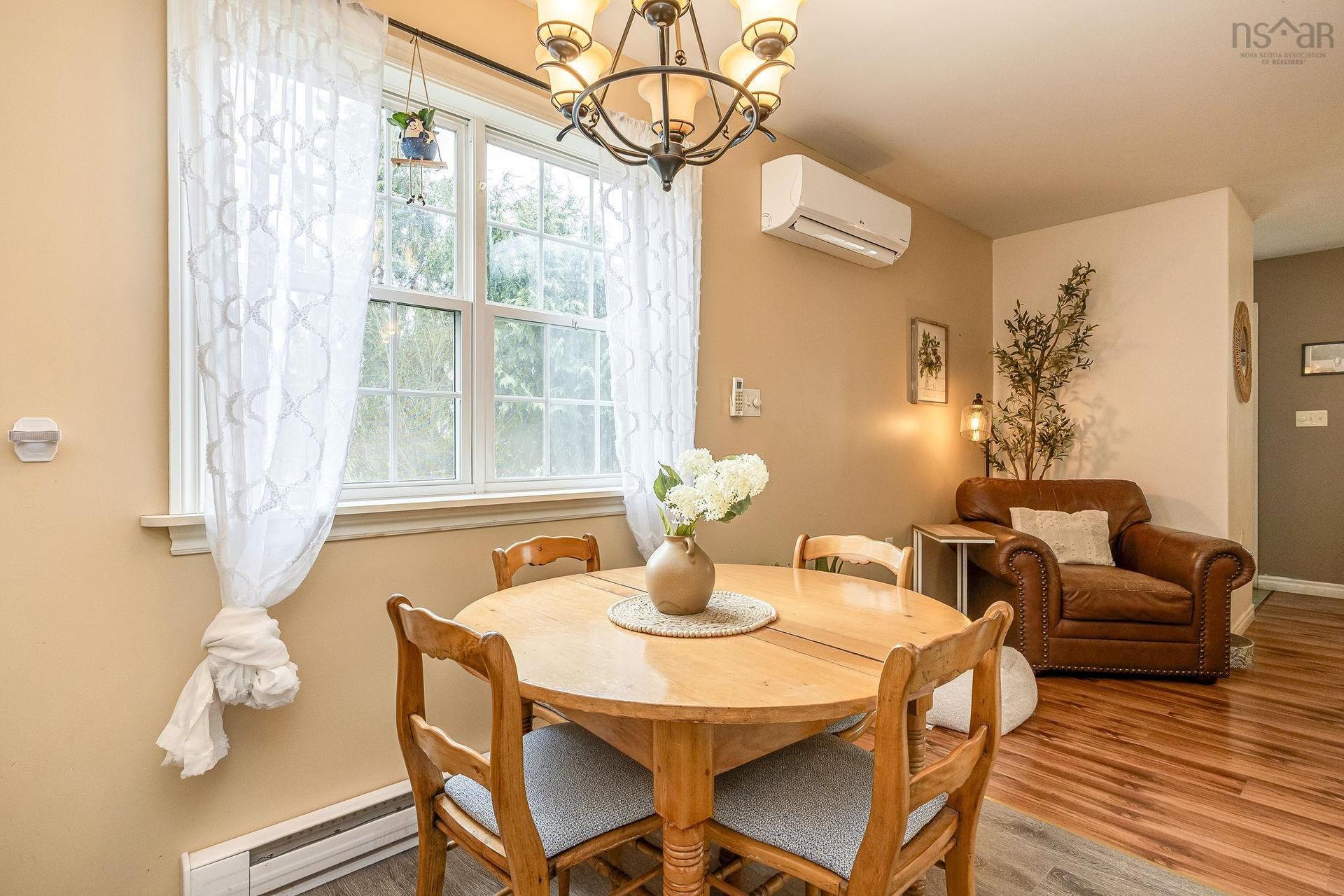10251 Highway 1, Paradise, NS