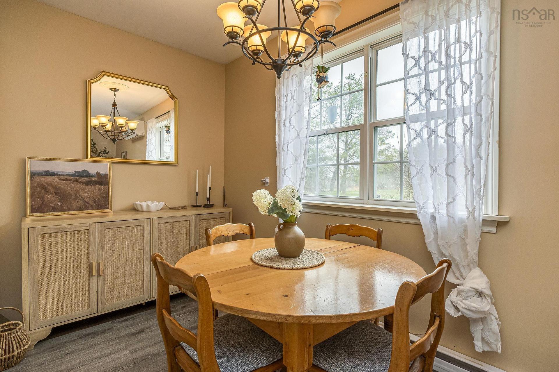 10251 Highway 1, Paradise, NS