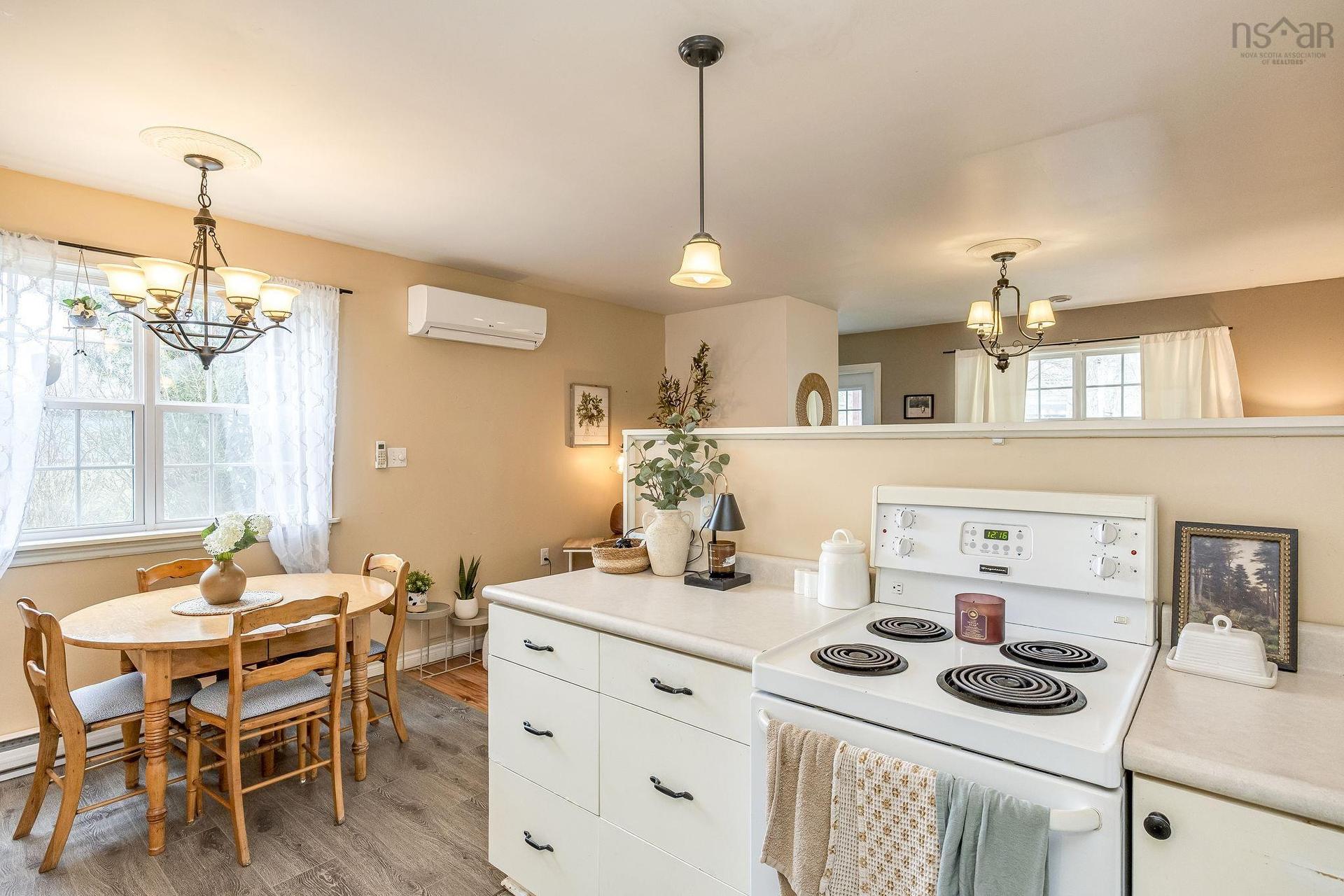 10251 Highway 1, Paradise, NS