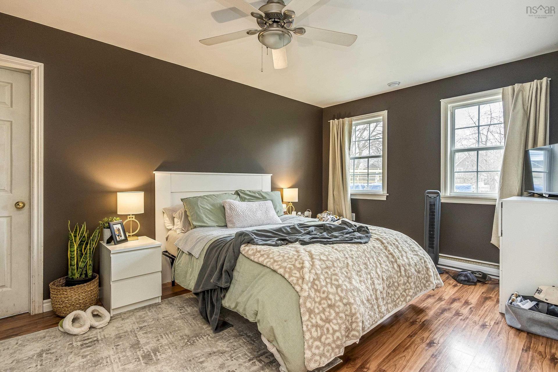 10251 Highway 1, Paradise, NS