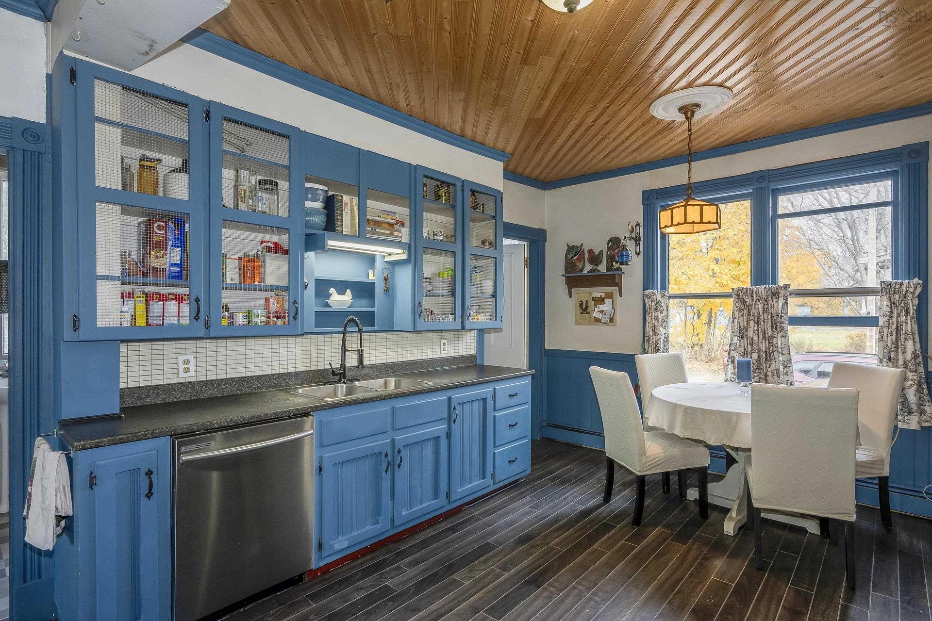 10251 Highway 1, Paradise, NS