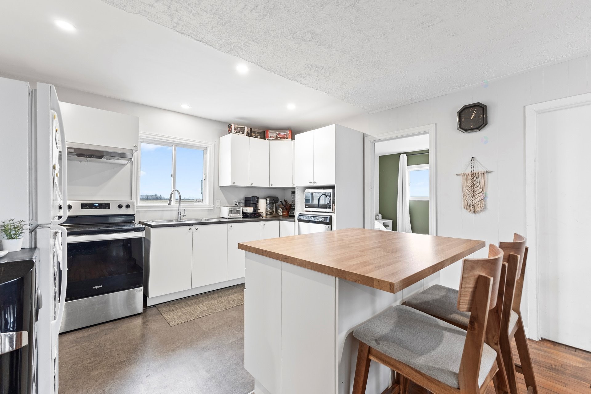 Kitchen - 534 Ch. St-Emmanuel, Saint-Clet, QC - Indoor