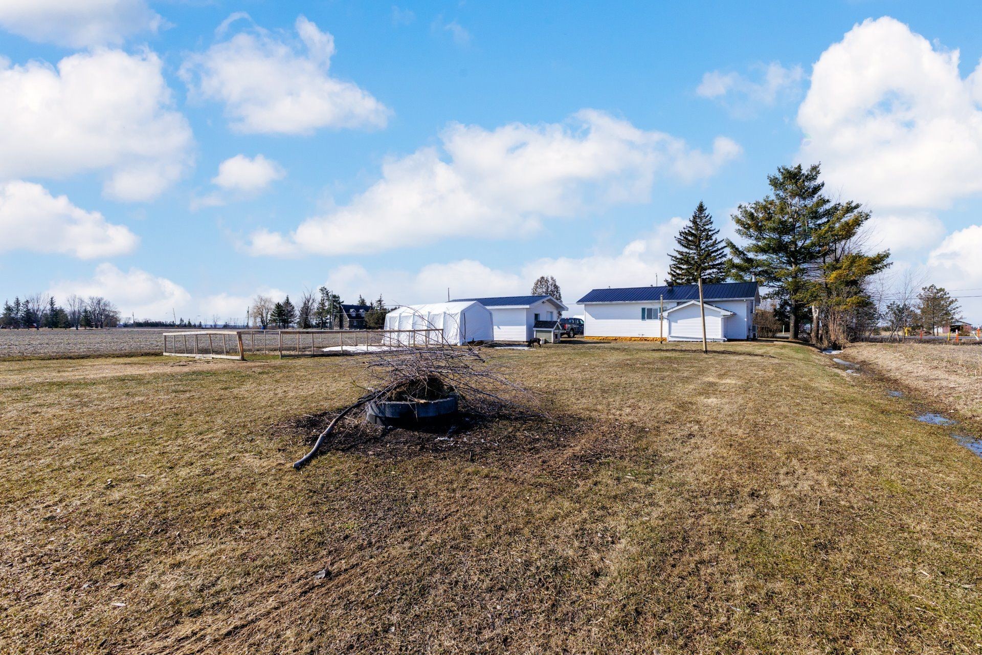 Overall view - 534 Ch. St-Emmanuel, Saint-Clet, QC - Outdoor With View