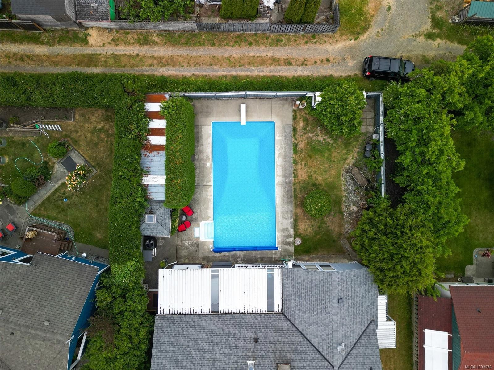 1573 Charlotte St, Crofton, BC