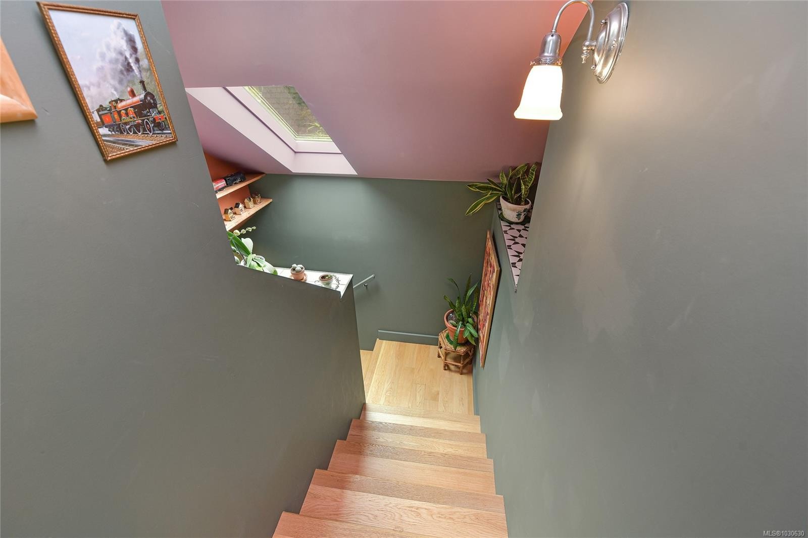 4-2109 Chambers St, Victoria, BC - Indoor Photo Showing Other Room