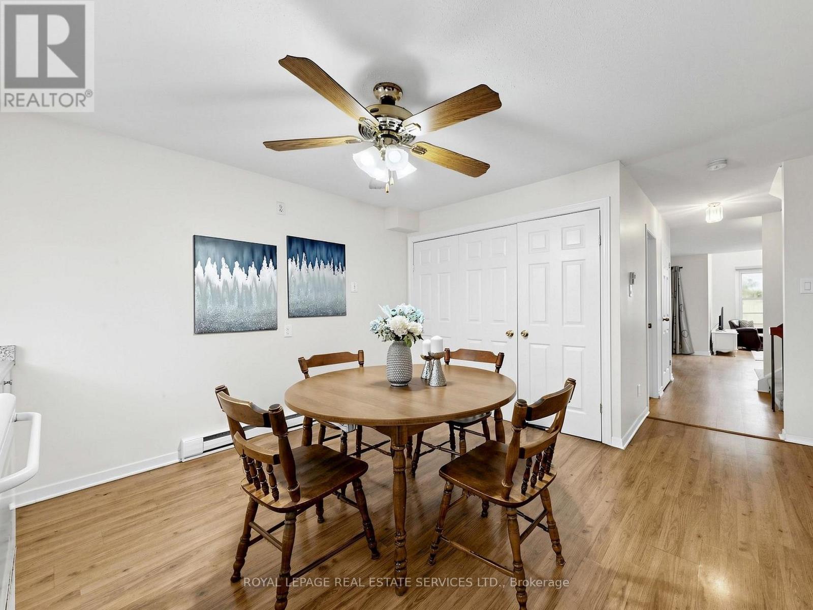 21 - 530 Falgarwood Drive, Oakville, ON - Indoor Photo Showing Dining Room