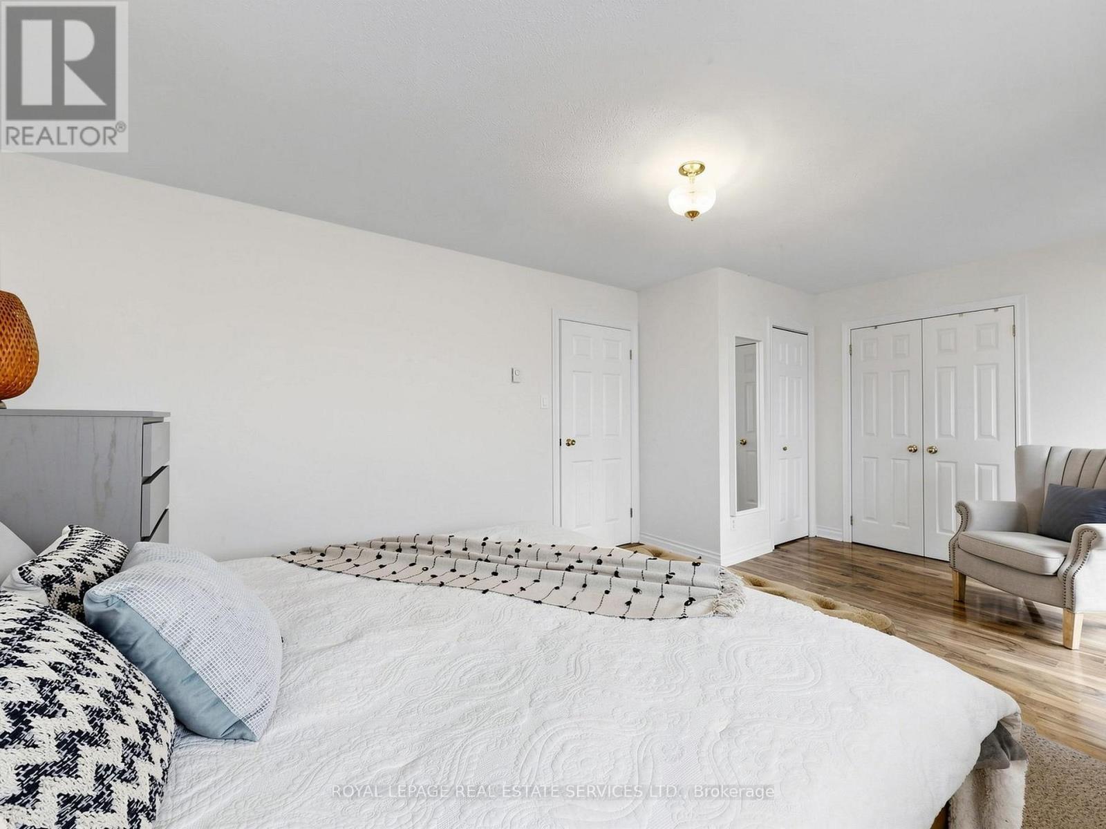 21 - 530 Falgarwood Drive, Oakville, ON - Indoor Photo Showing Bedroom