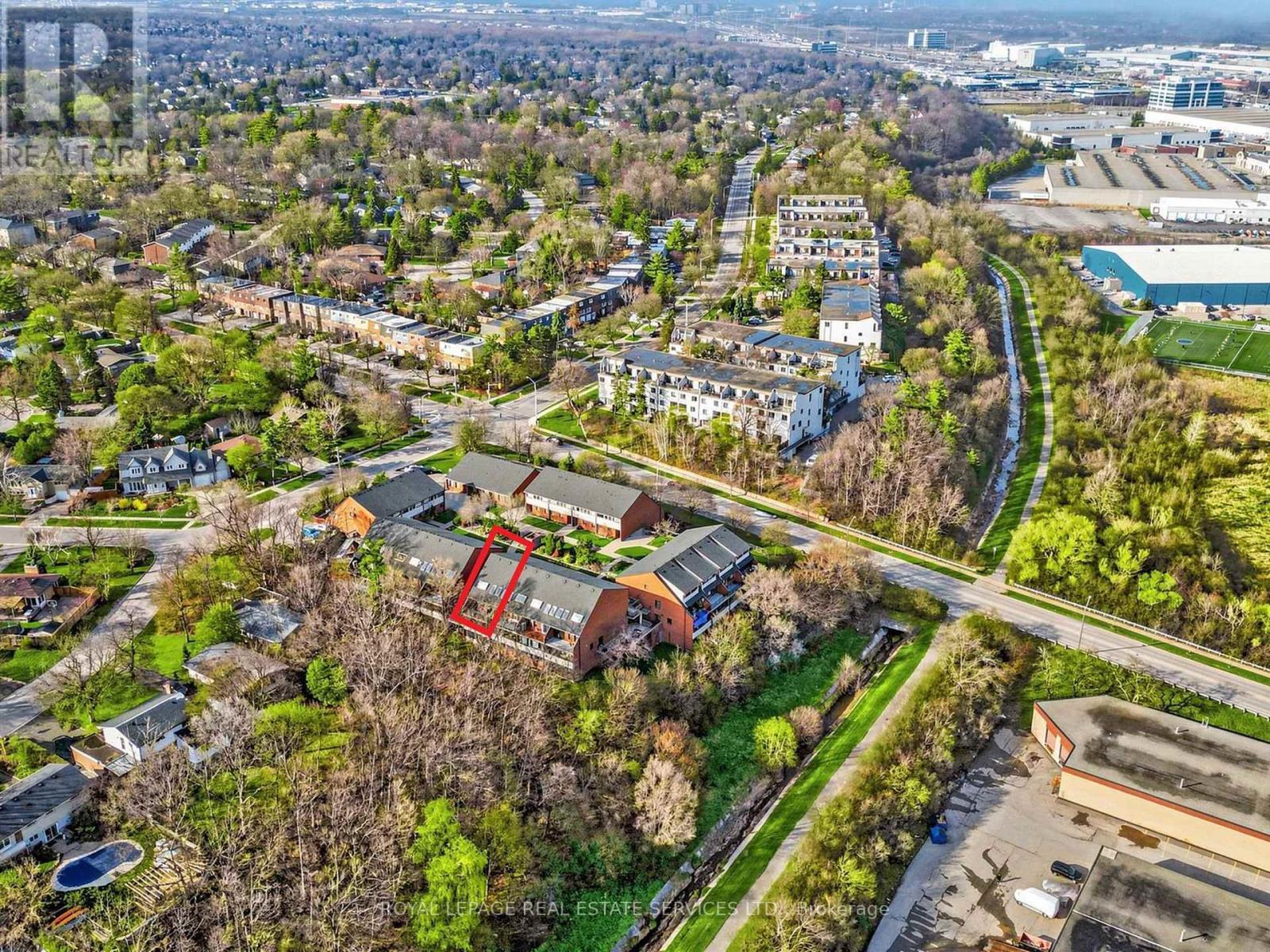 21 - 530 Falgarwood Drive, Oakville, ON - Outdoor With View