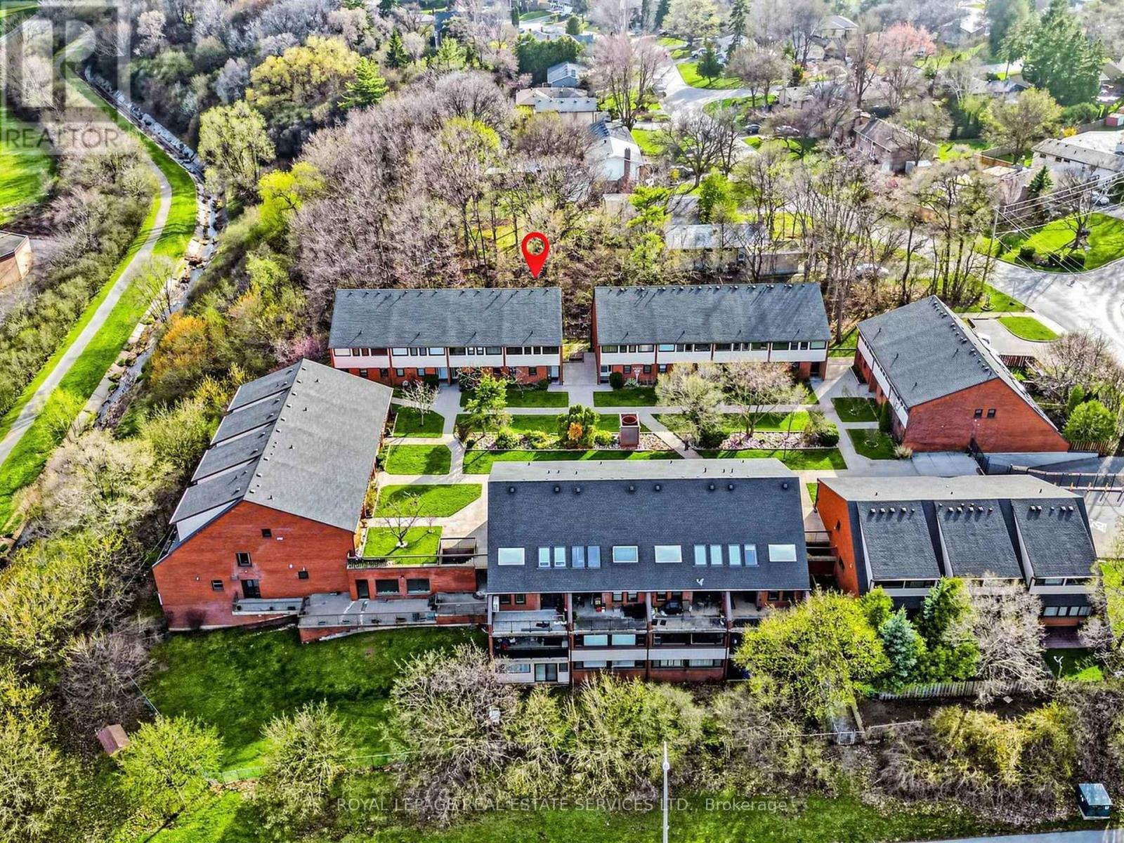 21 - 530 Falgarwood Drive, Oakville, ON - Outdoor