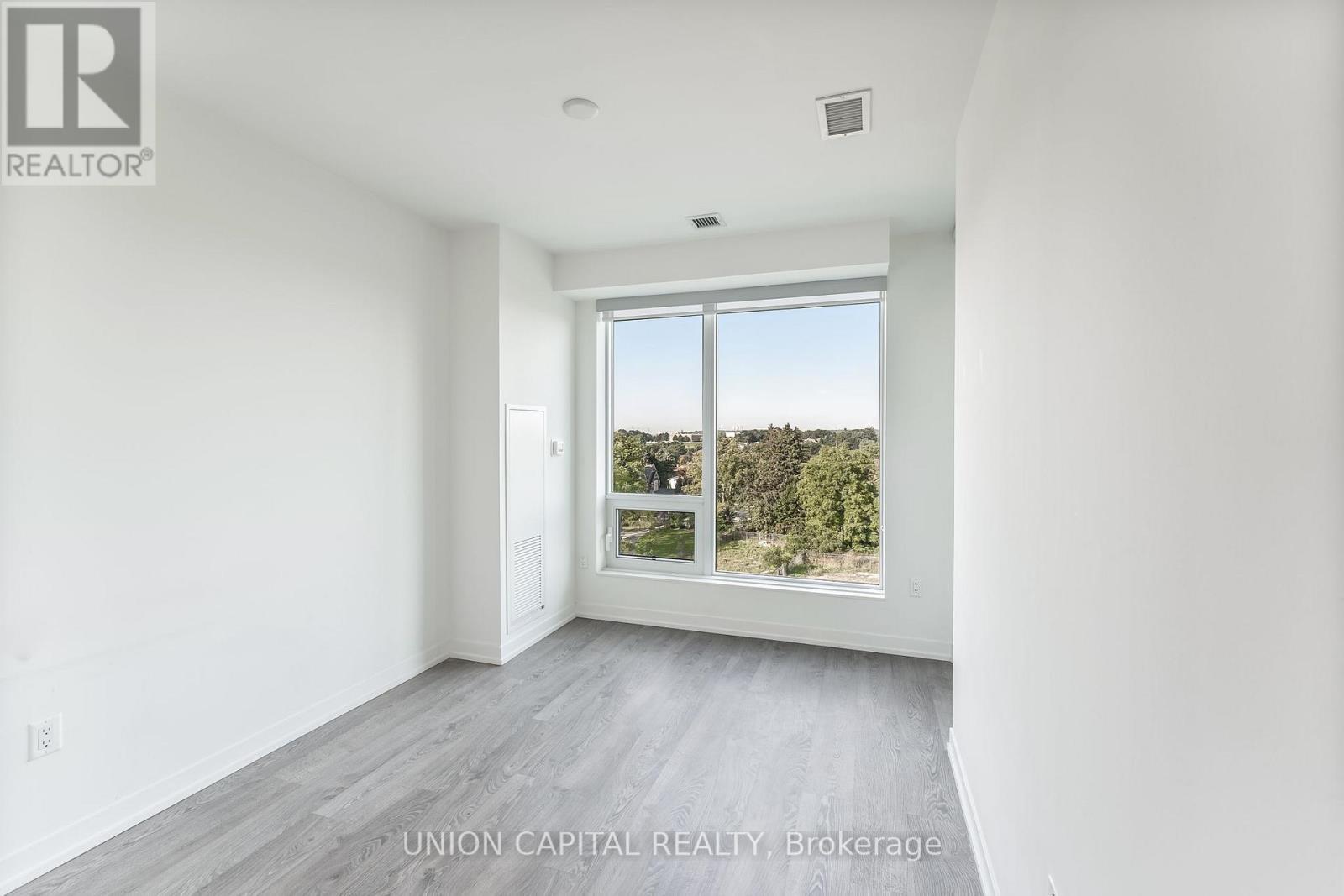 601W - 3 Rosewater Street E, Richmond Hill, ON - Indoor Photo Showing Other Room