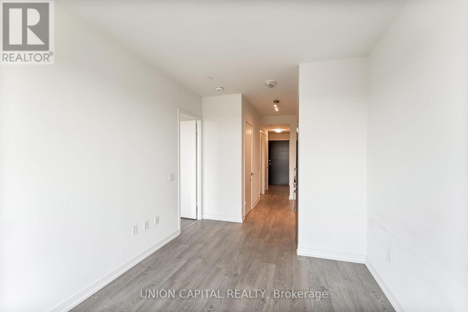 601W - 3 Rosewater Street E, Richmond Hill, ON - Indoor Photo Showing Other Room