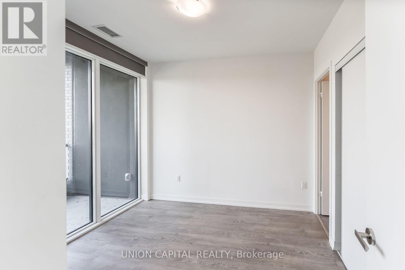 601W - 3 Rosewater Street E, Richmond Hill, ON - Indoor Photo Showing Other Room