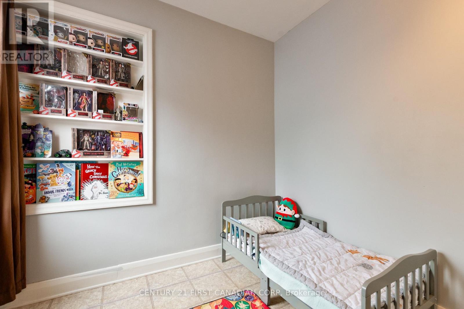 65 First Avenue, St. Thomas, ON - Indoor