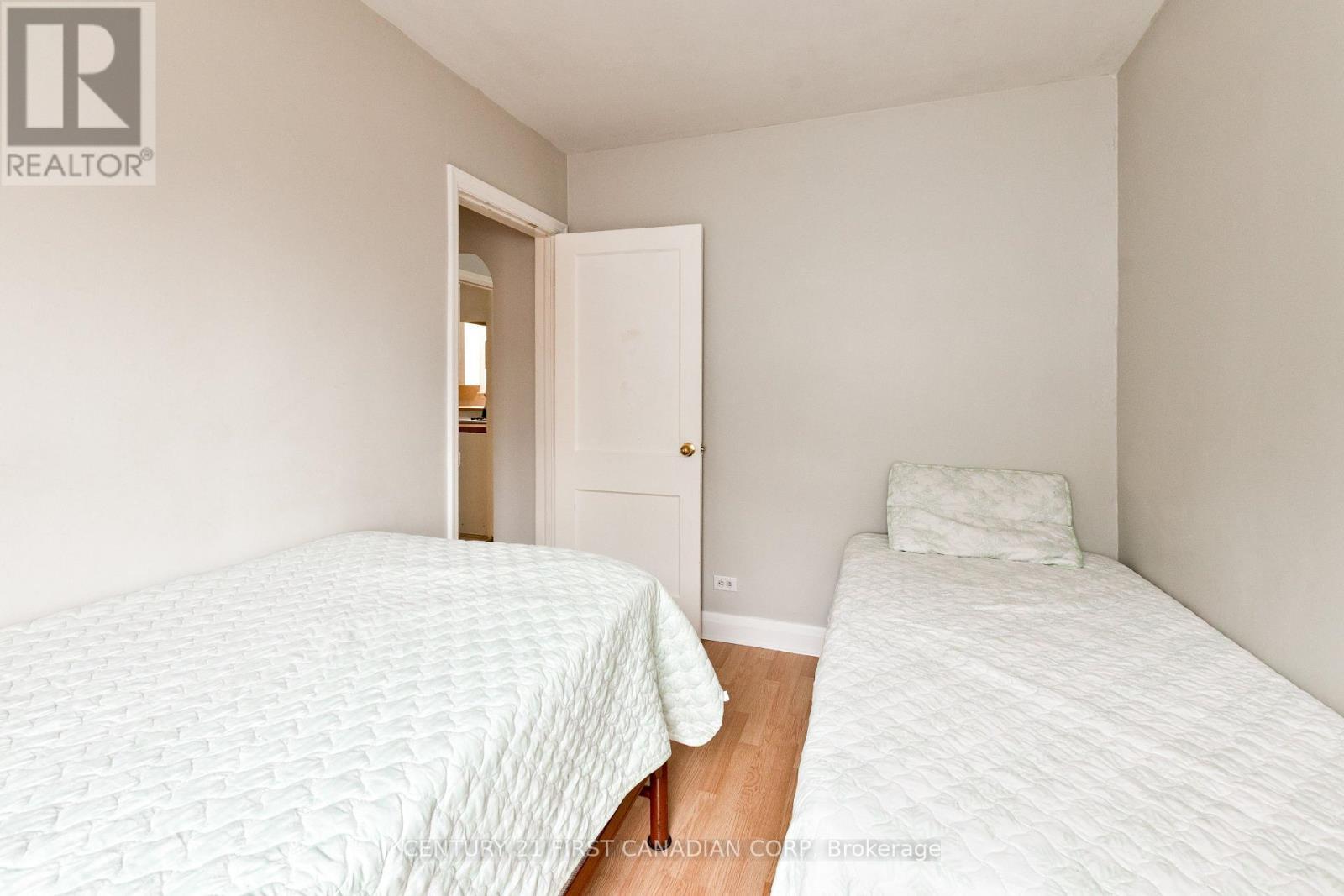65 First Avenue, St. Thomas, ON - Indoor Photo Showing Bedroom
