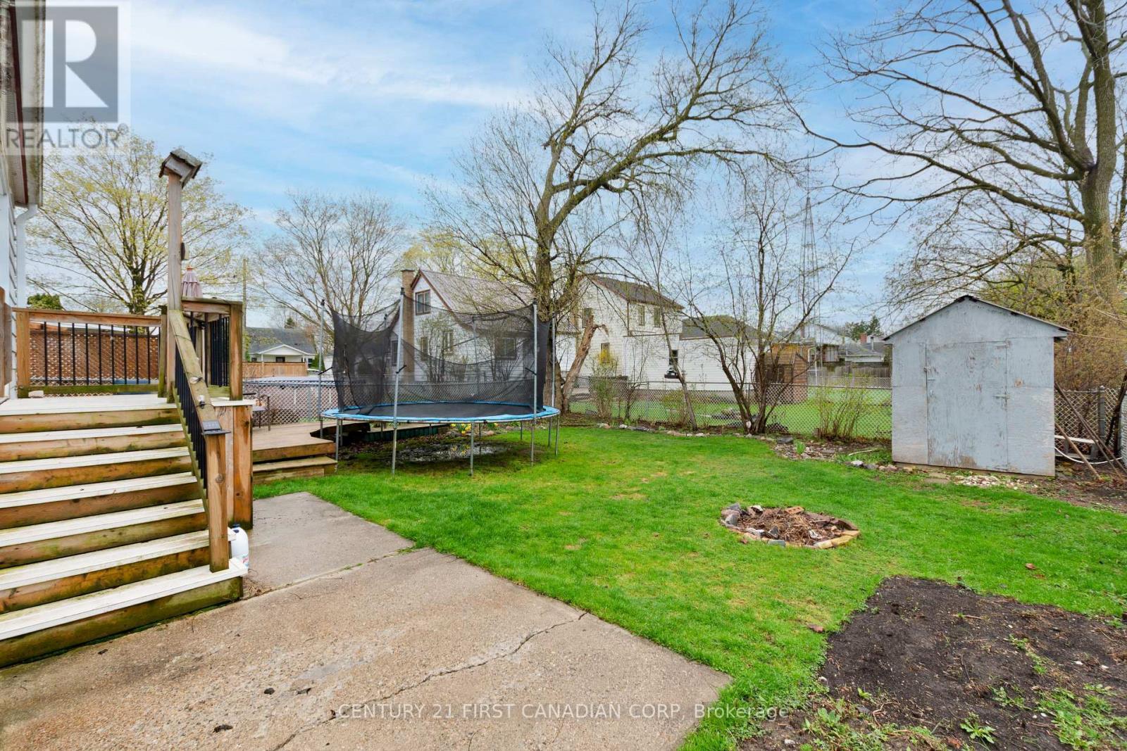 65 First Avenue, St. Thomas, ON - Outdoor