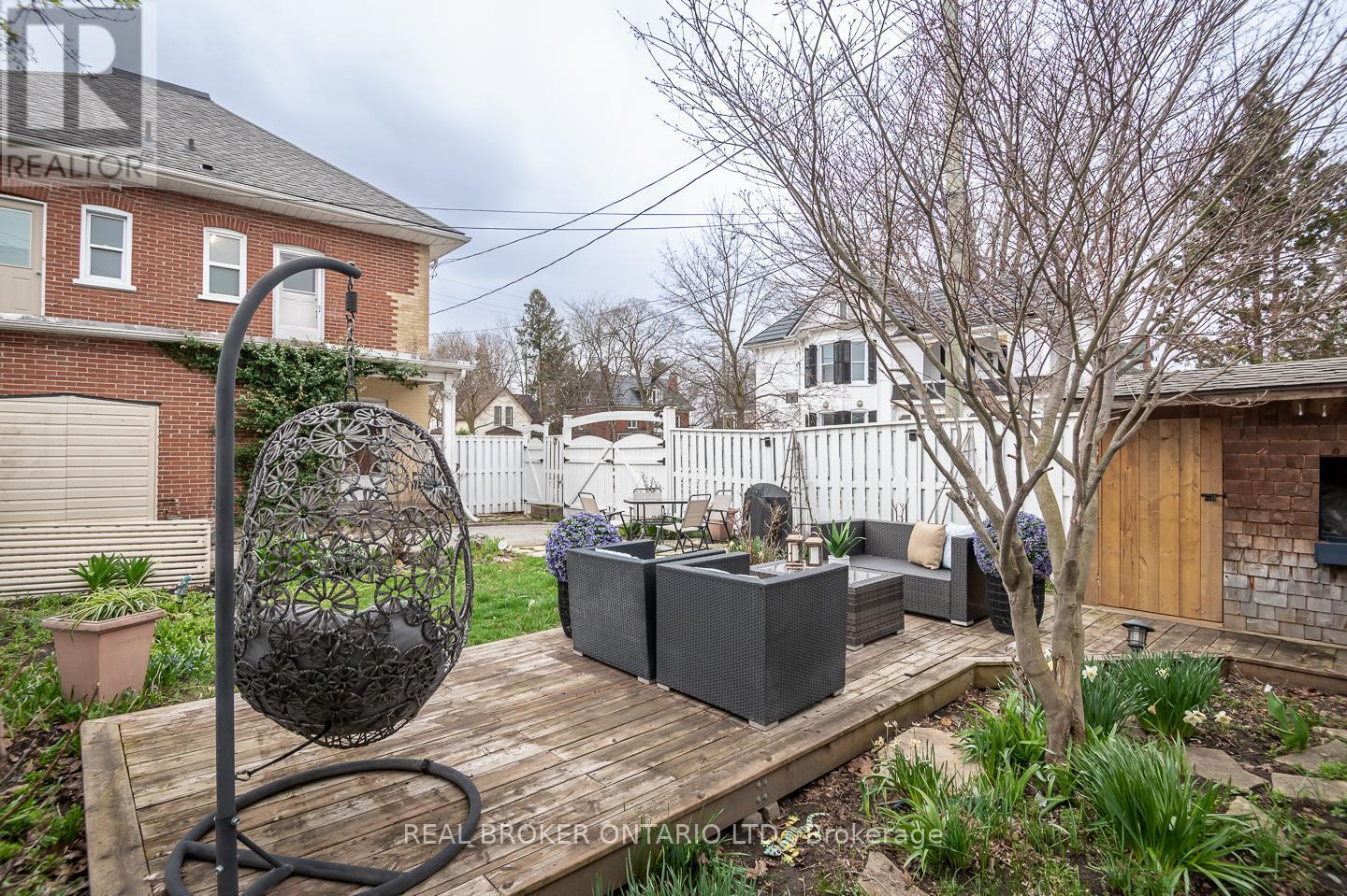 207 Waterloo Street N, Cambridge, ON - Outdoor With Deck Patio Veranda