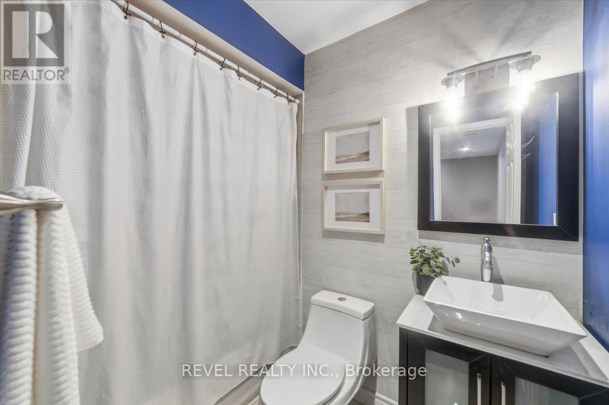 87 Thorp Crescent, Ajax, ON - Indoor Photo Showing Bathroom