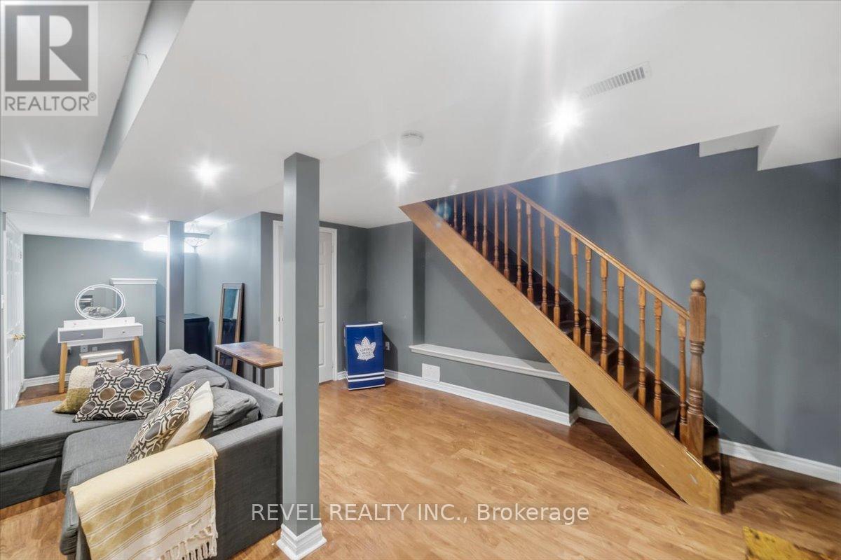 87 Thorp Crescent, Ajax, ON - Indoor Photo Showing Other Room