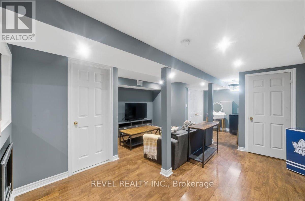 87 Thorp Crescent, Ajax, ON - Indoor Photo Showing Other Room