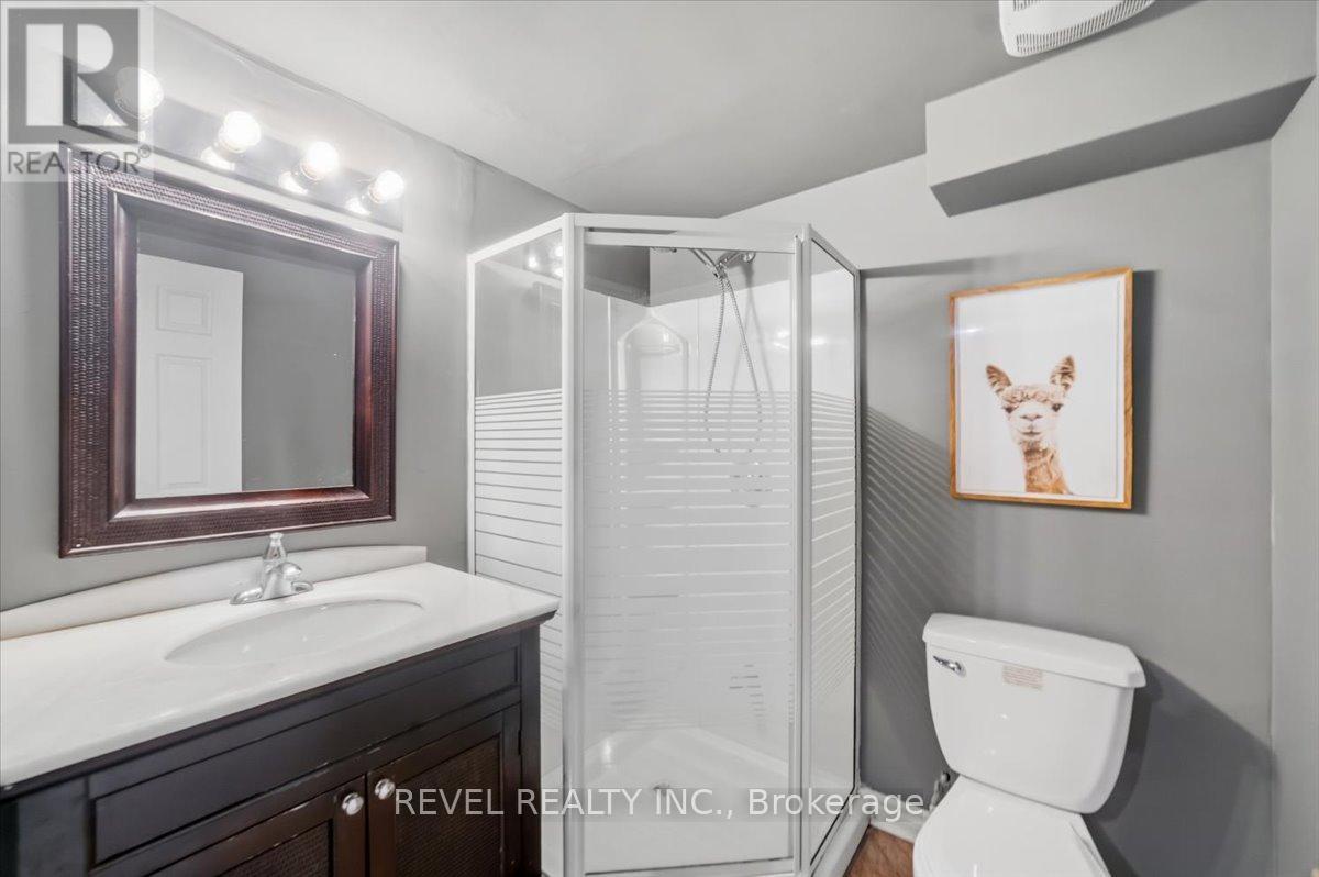 87 Thorp Crescent, Ajax, ON - Indoor Photo Showing Bathroom