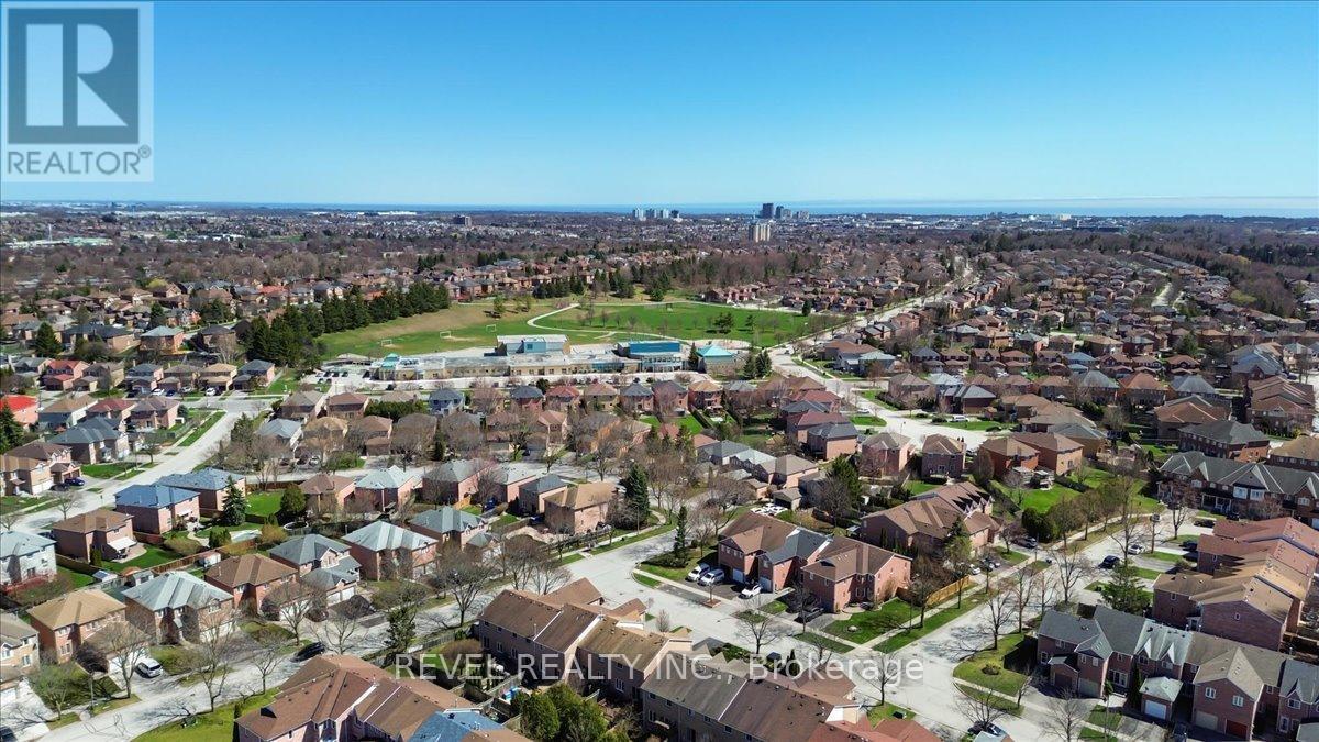 87 Thorp Crescent, Ajax, ON - Outdoor With View