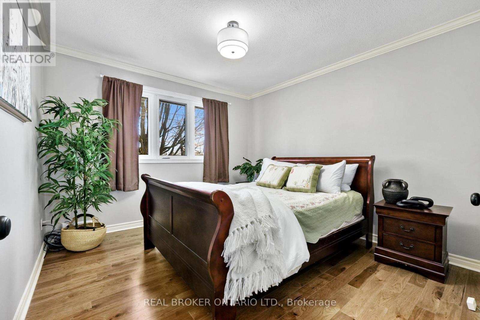 121 Goodfellow Road E, Peterborough, ON - Indoor Photo Showing Bedroom