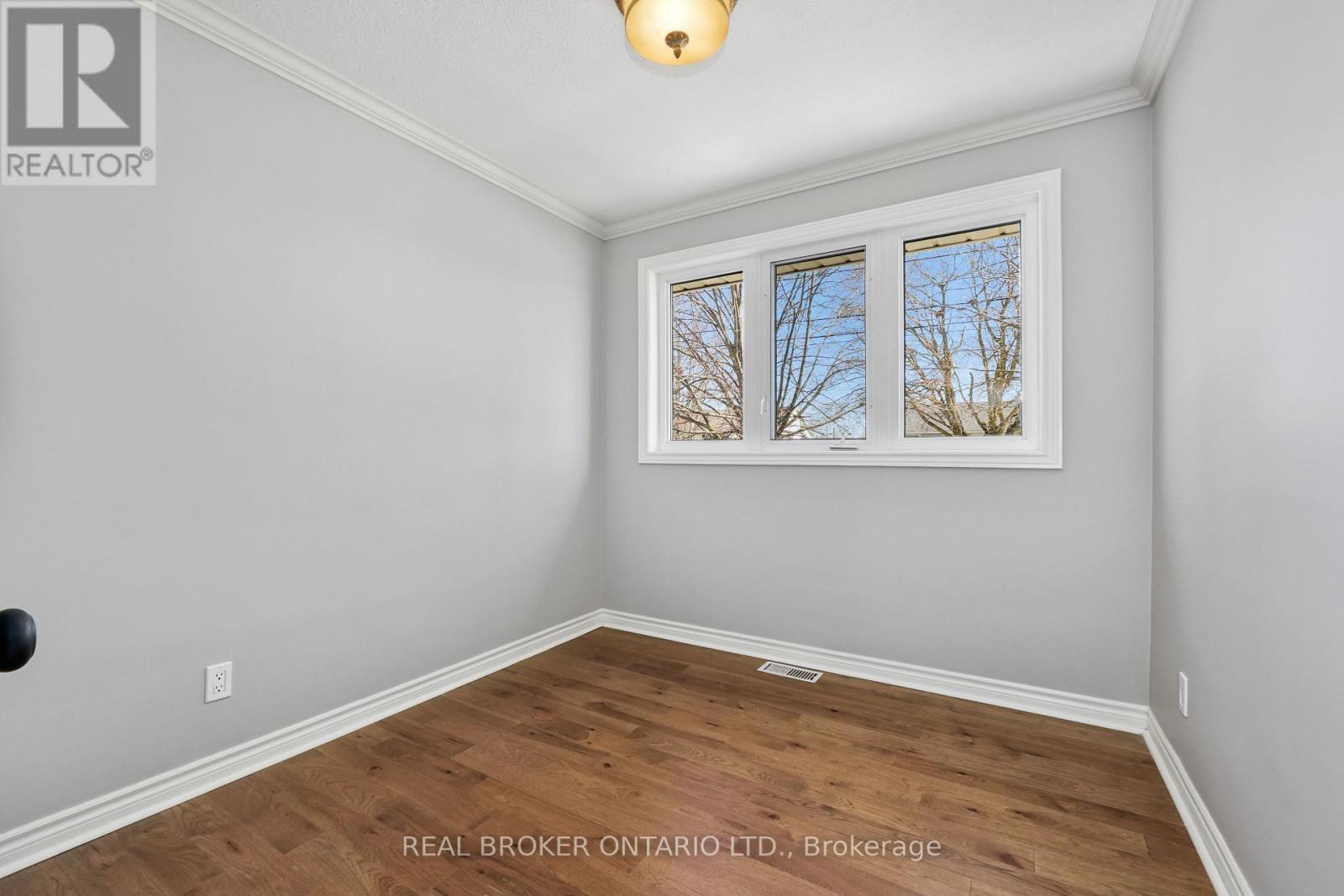 121 Goodfellow Road E, Peterborough, ON - Indoor Photo Showing Bathroom