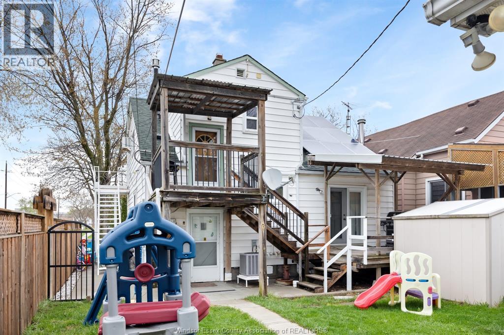 1361 Albert, Windsor, ON - Outdoor